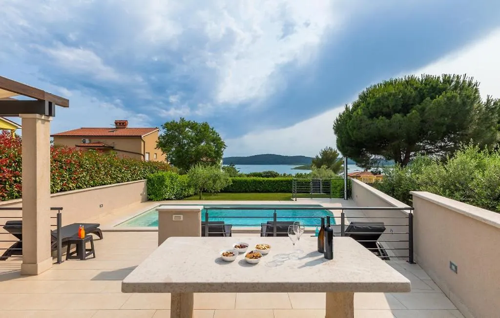 Villa Kliman By Villas Guide Medulin Croatia