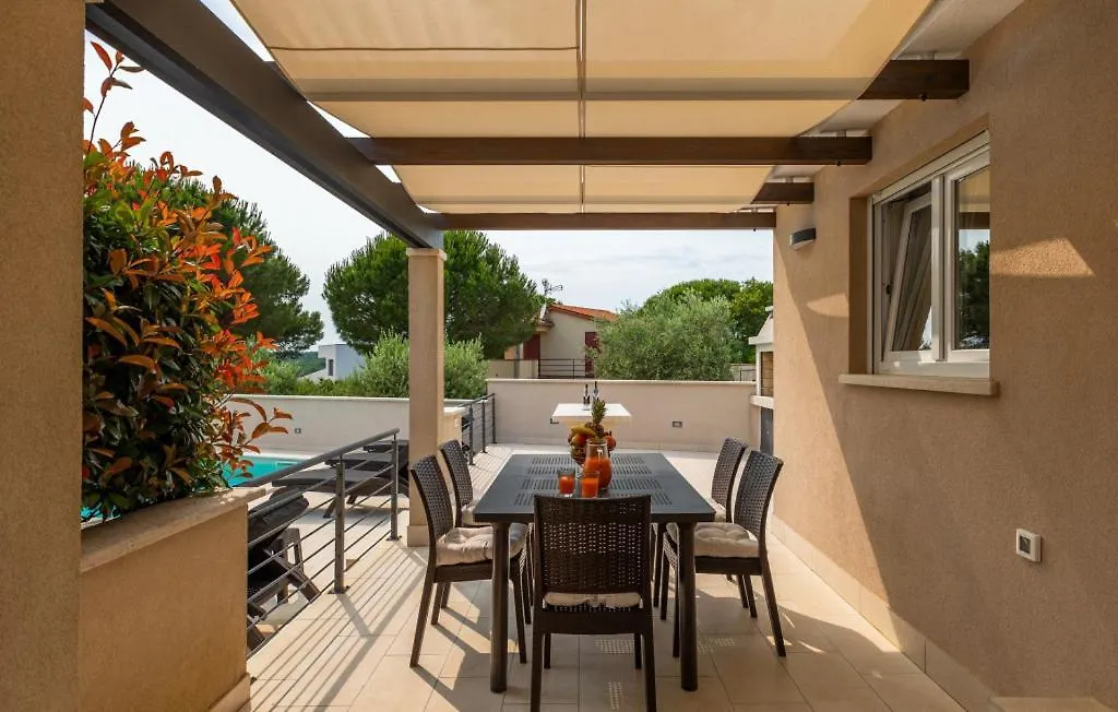 Villa Kliman By Villas Guide Medolino