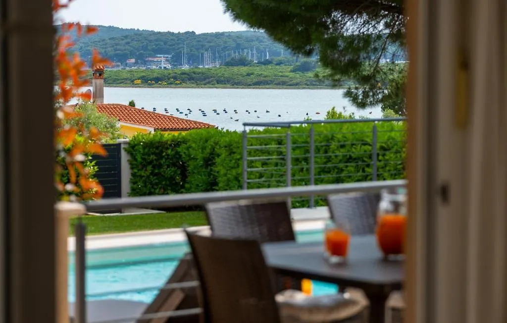 Villa Kliman By Villas Guide Medolino