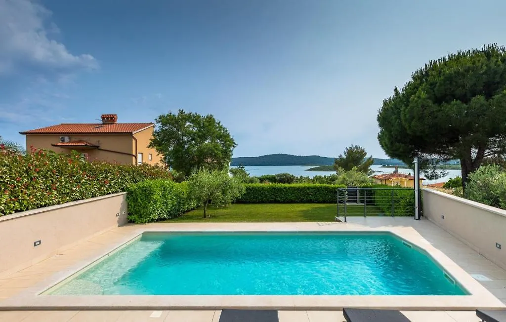 Villa Kliman By Villas Guide Medolino